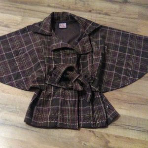 Little girls la Kitty cape medium